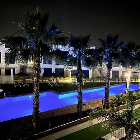 Punta Prima Villa 3 Bedrooms And Solarium Sea View Torrevieja Exteriör bild