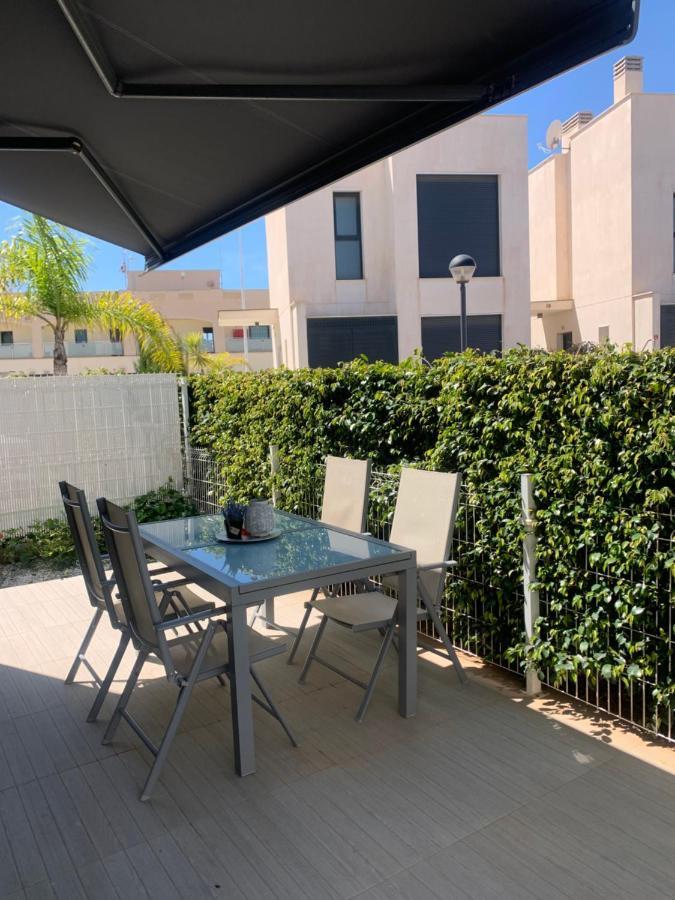Punta Prima Villa 3 Bedrooms And Solarium Sea View Torrevieja Exteriör bild