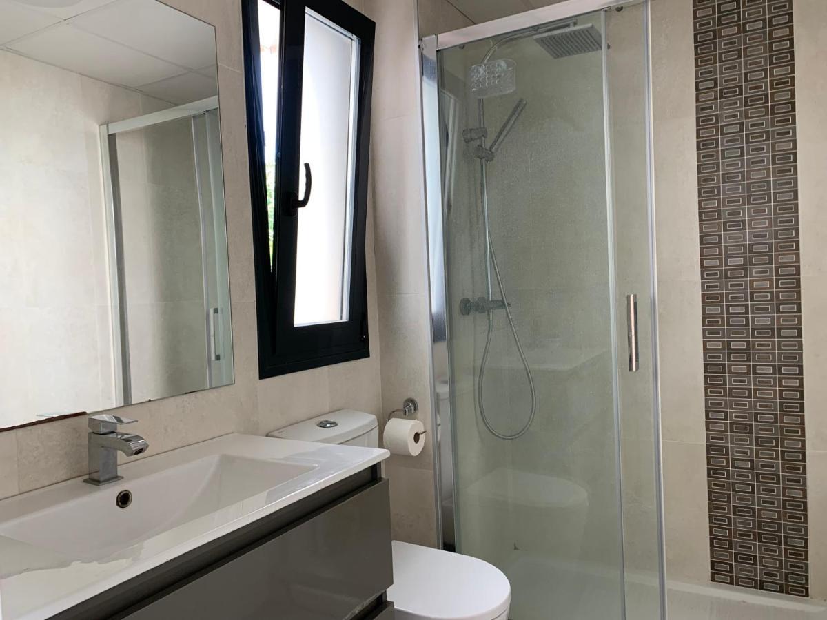 Punta Prima Villa 3 Bedrooms And Solarium Sea View Torrevieja Exteriör bild