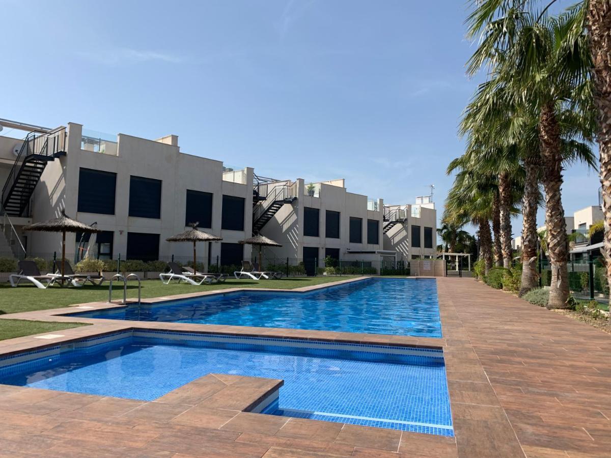 Punta Prima Villa 3 Bedrooms And Solarium Sea View Torrevieja Exteriör bild