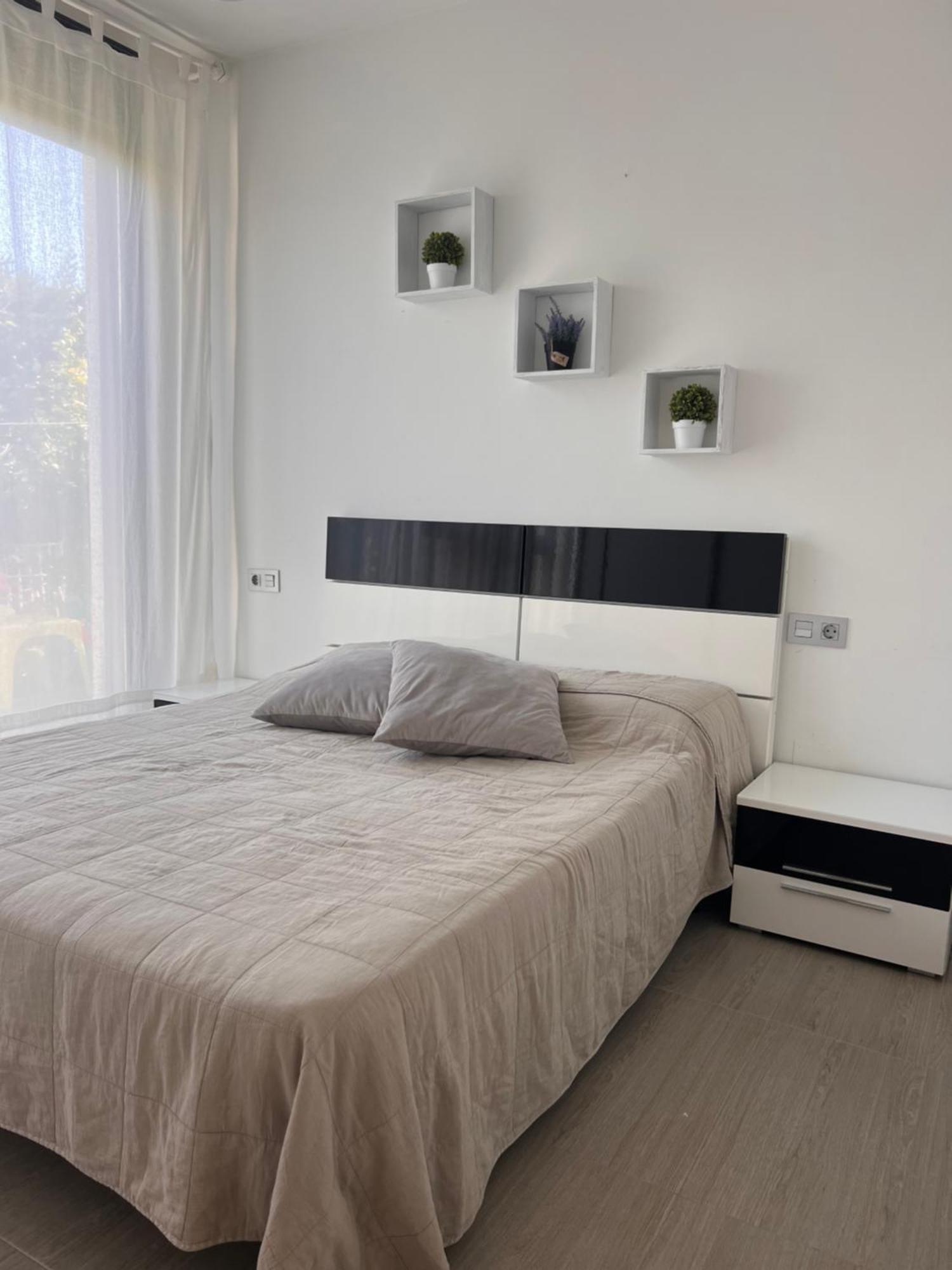 Punta Prima Villa 3 Bedrooms And Solarium Sea View Torrevieja Exteriör bild